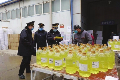 甘肅省衛(wèi)生健康委綜合監(jiān)督局對11家消毒產(chǎn)品生產(chǎn)企業(yè)和蘭州市部分消毒產(chǎn)品經(jīng)營單位進行督導檢查