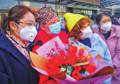 密集出發(fā)！甘肅省第四批援鄂醫(yī)療隊(duì)啟程赴武漢