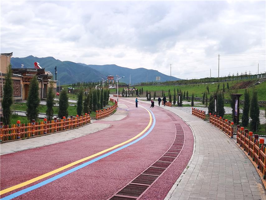 甘肅甘南州夏河縣安果村：吃上“旅游”飯，安心奔小康