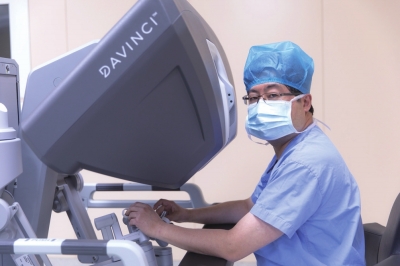 蘭大二院院長王?。捍筢t(yī)精誠“微視野”下可有大作為