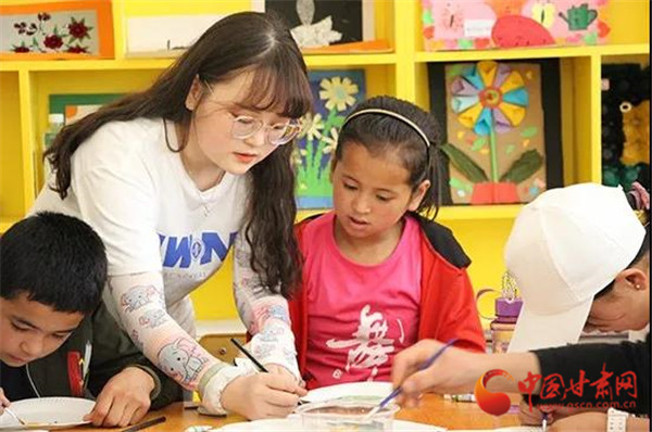 關(guān)愛(ài)山區(qū)的孩子 西北師大學(xué)子在東鄉(xiāng)、會(huì)寧開(kāi)展體育美育浸潤(rùn)行動(dòng)活動(dòng)