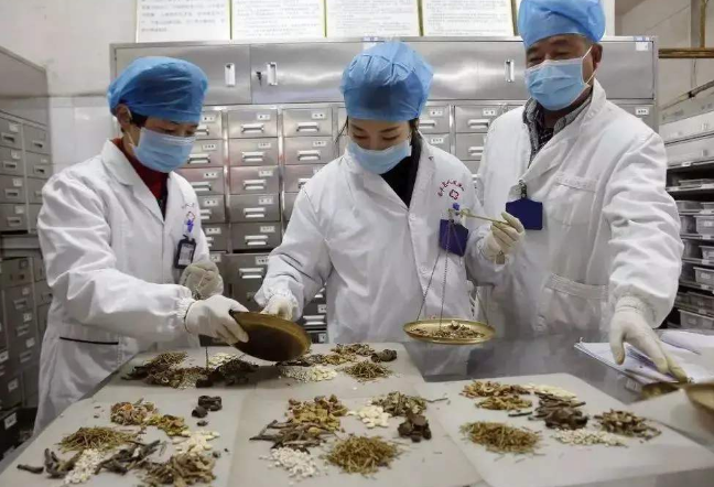 新冠肺炎疫情人物同防市民如何做？請看這里！