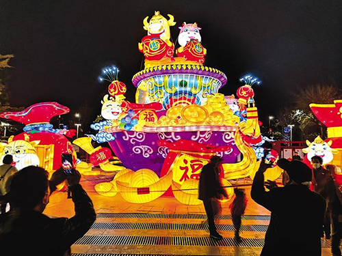 【網絡中國節(jié)·元宵】蘭州市城關區(qū)市民廣場彩燈靚