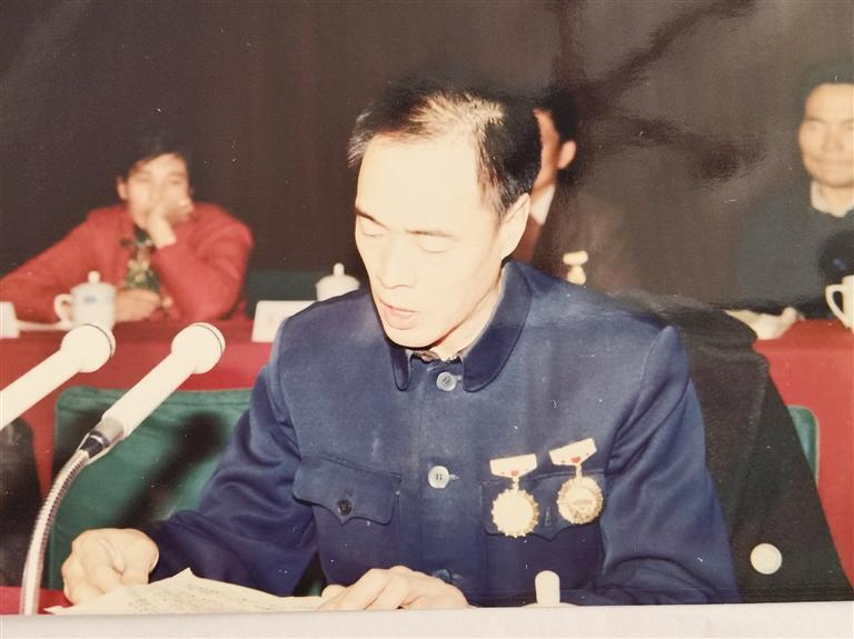 尋訪百名先鋒黨員  他用13年的時間完成28年的工作量——記“刀具大王”、全國勞模、蘭州通用機器廠工人技師蘆聚才