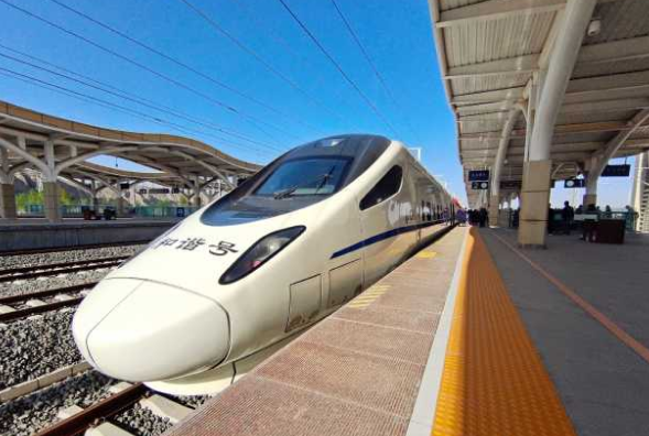 中衛(wèi)至西安首開(kāi)直達(dá)動(dòng)車(chē)近11小時(shí)車(chē)程縮短為4小時(shí)