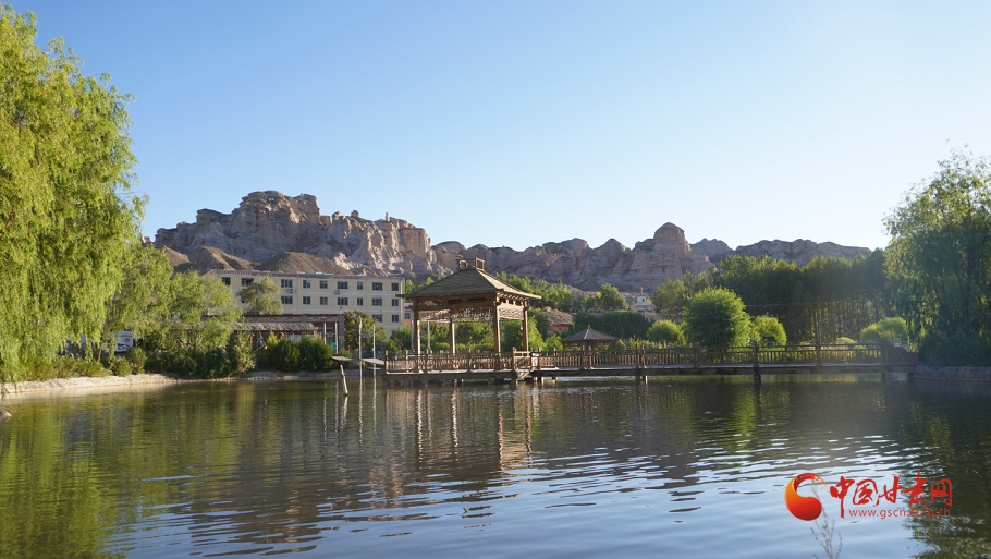 【小康圓夢(mèng)·看甘肅】肅南：鄉(xiāng)村旅游托起百姓富?！敖痫埻搿?>
        </a><em>【小康圓夢(mèng)·看甘肅】肅南：鄉(xiāng)村旅游托起百姓富裕“金飯碗”</em></li>
    <li><a  target=