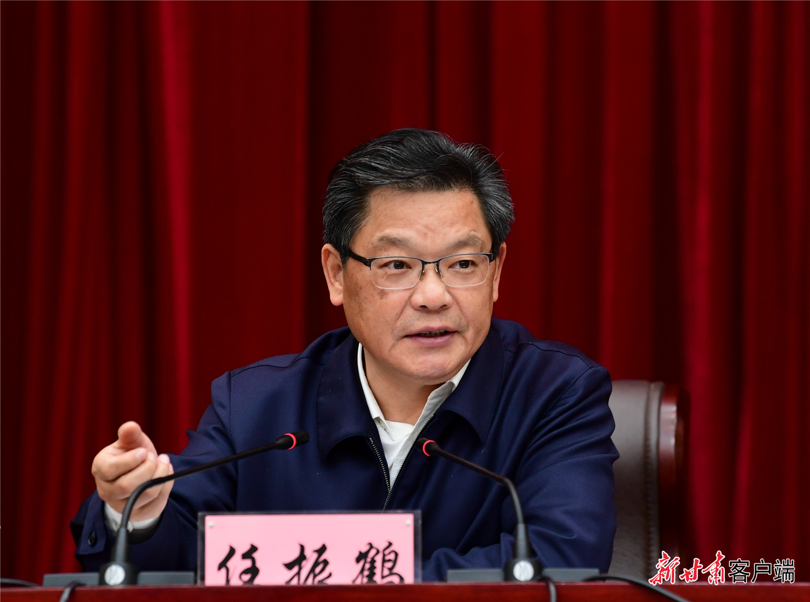 任振鶴在全省新型城鎮(zhèn)化工作推進會議上強調(diào)：凝心聚力抓落實、蹄疾步穩(wěn)向前進，奮力推進新型城鎮(zhèn)化建設(shè)再上新臺階